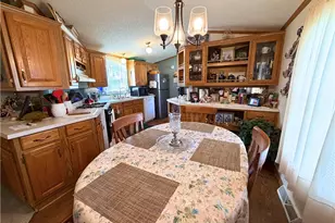 1566 Lee Ln, Grove City Boro, PA 16127 - Photo 9
