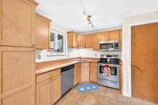110 Sunrise Dr, Penn Twp, PA 15642 - Photo 9