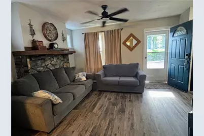 2273 Spokane Ave, Pittsburgh, PA 15210 - Photo 3