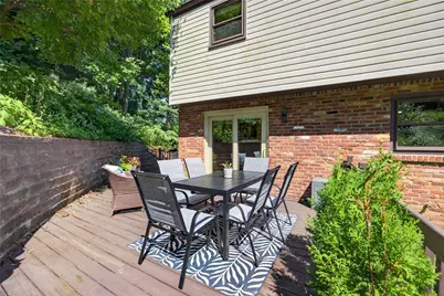 1024 Surrey Woods Rd, Bethel Park, PA 15102 - Photo 37