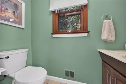 1024 Surrey Woods Rd, Bethel Park, PA 15102 - Photo 17