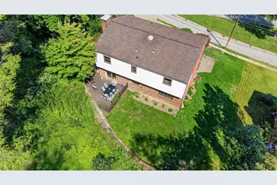 1024 Surrey Woods Rd, Bethel Park, PA 15102 - Photo 45