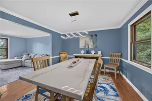 1024 Surrey Woods Rd, Bethel Park, PA 15102 - Photo 7