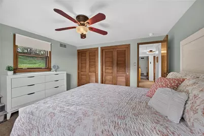 1024 Surrey Woods Rd, Bethel Park, PA 15102 - Photo 25