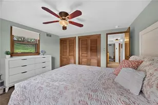 1024 Surrey Woods Rd, Bethel Park, PA 15102 - Photo 25