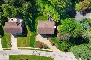 1024 Surrey Woods Rd, Bethel Park, PA 15102 - Photo 45