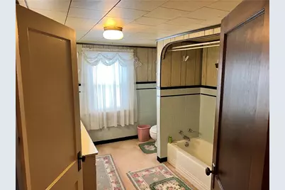10 Leet Ave, Greenville Boro, PA 16125 - Photo 17