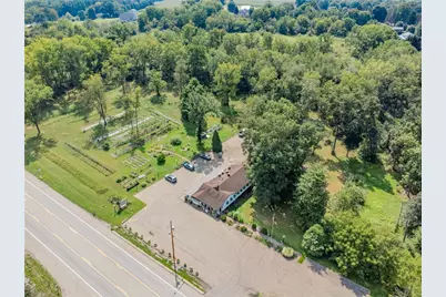 781 New Castle Rd, Franklin Township, PA 16001 - Photo 11