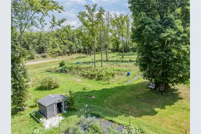 781 New Castle Rd, Franklin Township, PA 16001 - Photo 13