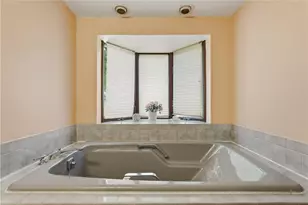 2473 Mae Dr, Hampton, PA 15101 - Photo 27