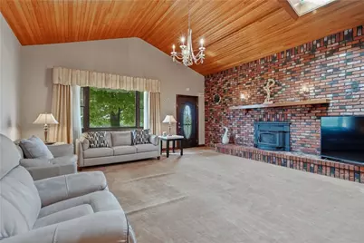 2473 Mae Dr, Hampton, PA 15101 - Photo 9