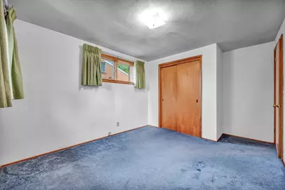 4557 Mapledale Dr, Homestead, PA 15120 - Photo 13