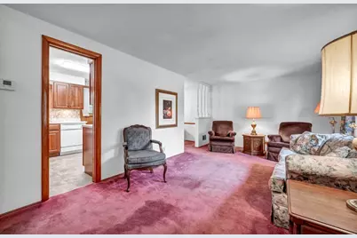 4557 Mapledale Dr, Homestead, PA 15120 - Photo 5