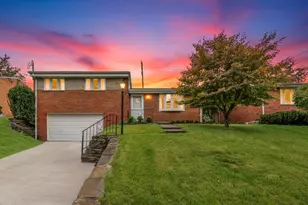 4557 Mapledale Dr, Homestead, PA 15120 - Photo 1