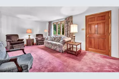 4557 Mapledale Dr, Homestead, PA 15120 - Photo 3