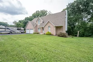 121 Johnson Rd, Unity Township, PA 15601 - Photo 3
