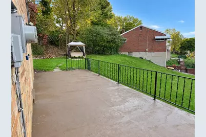 2007 Hillcrest St, Bethel Park, PA 15102 - Photo 19