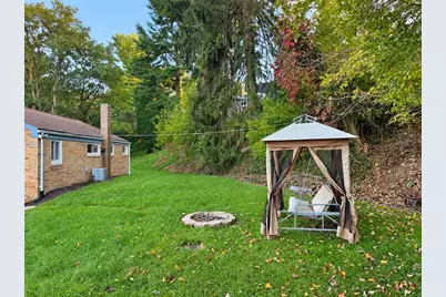2007 Hillcrest St, Bethel Park, PA 15102 - Photo 23