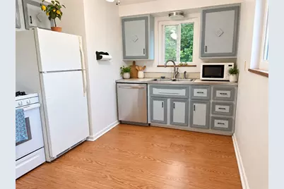 2007 Hillcrest St, Bethel Park, PA 15102 - Photo 11