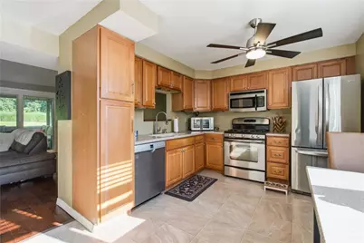 130 Freedom Dr, Bridgeville, PA 15017 - Photo 9