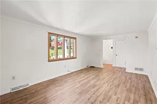 408 Middlesex Rd, Elizabeth Twp/Boro, PA 15135 - Photo 5