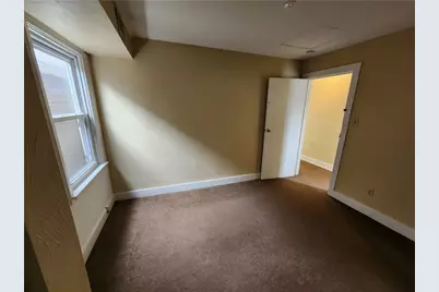 706 Holland St, Vandergrift, PA 15690 - Photo 17