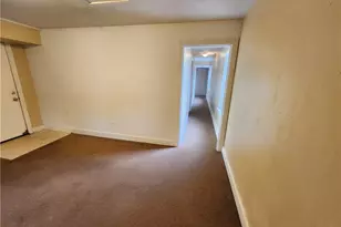 706 Holland St, Vandergrift, PA 15690 - Photo 21