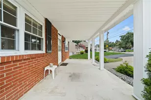 1048 Kentucky Blue Dr, West Mifflin, PA 15122 - Photo 5