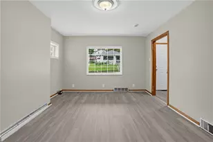 410 Johnston Ave, Pittsburgh, PA 15207 - Photo 13