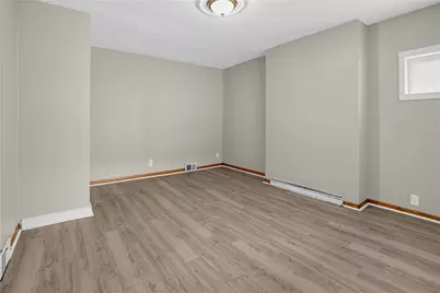 410 Johnston Ave, Pittsburgh, PA 15207 - Photo 9