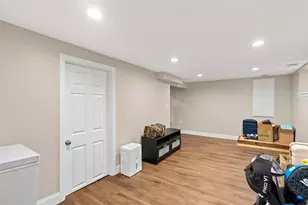 699 Glenrock Dr, Bethel Park, PA 15102 - Photo 27