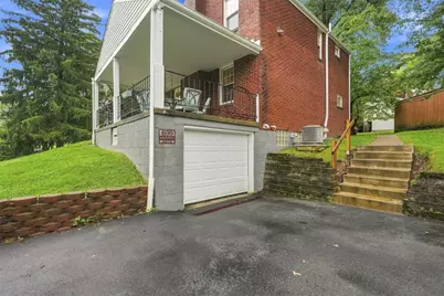 699 Glenrock Dr, Bethel Park, PA 15102 - Photo 35