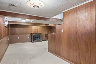 4782 Barone Dr, Pittsburgh, PA 15227 - Photo 11