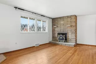 4782 Barone Dr, Pittsburgh, PA 15227 - Photo 3