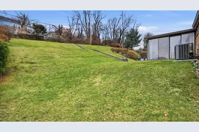 4782 Barone Dr, Pittsburgh, PA 15227 - Photo 21