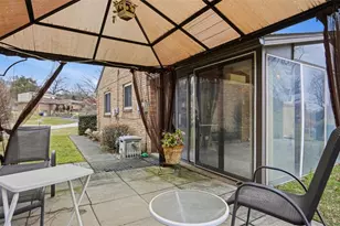 4782 Barone Dr, Pittsburgh, PA 15227 - Photo 23