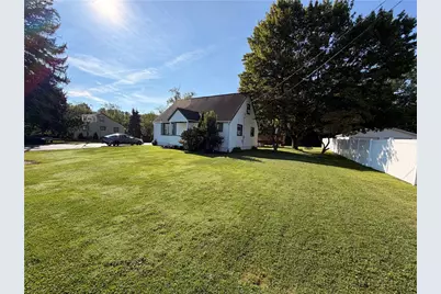 1407 Cameron Ave, Union Township, PA 16101 - Photo 3