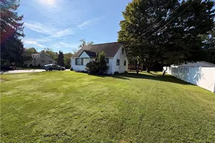 1407 Cameron Ave, Union Township, PA 16101 - Photo 3