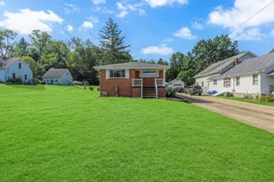 606 Golf Course Rd, Hopewell Township, PA 15001 - Photo 3