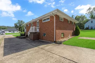 606 Golf Course Rd, Hopewell Township, PA 15001 - Photo 37