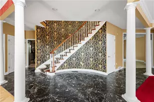 132 Hardwood Dr, Peters Township, PA 15367 - Photo 3