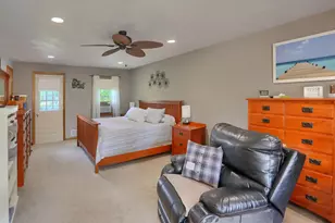 207 Oakland Ave, Twp of But SW, PA 16001 - Photo 17
