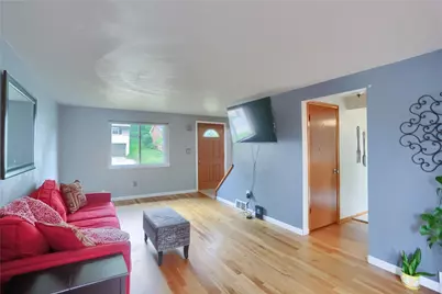 1132 Oblock Rd, Pittsburgh, PA 15239 - Photo 5
