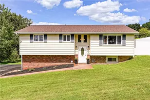 421 Hillcrest Dr, Unity Township, PA 15650 - Photo 1