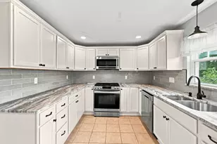 417 Bower Hill Rd, Pittsburgh, PA 15228 - Photo 11