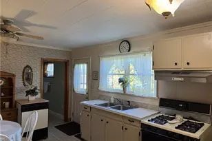 700 Lehmer St, Latrobe, PA 15650 - Photo 13
