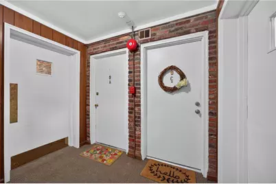 1070 Chatham Park Dr #C, Scott Township, PA 15216 - Photo 33