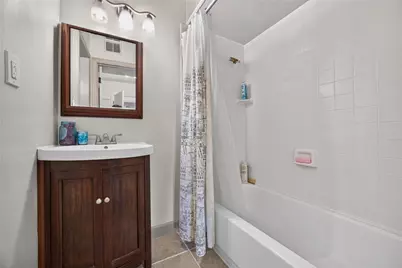 1070 Chatham Park Dr #C, Scott Township, PA 15216 - Photo 27