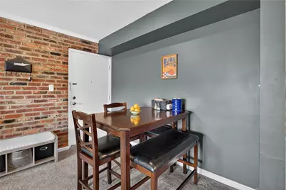 1070 Chatham Park Dr #C, Scott Township, PA 15216 - Photo 9