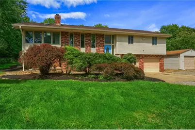 303 Vandivort Drive, Cranberry Township, PA 16066 - Photo 3